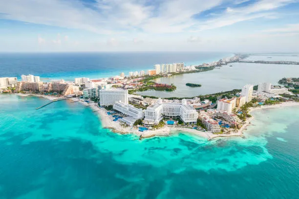 medical tourism experience for tummy tuck in Cancun Mexico